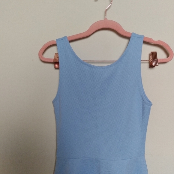 H&M Divided Light Blue Textured Knit Scoop Neck Sleeveless Skater Dress Size 6 - Picture 3 of 9
